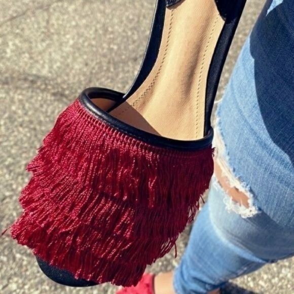 ❌SOLD✨HP🎉Fringe Sandals-BURGUNDY.  NEW - Picture 3 of 3